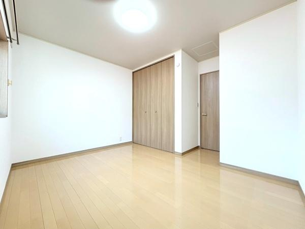 藤沢市石川５丁目の中古一戸建の洋室