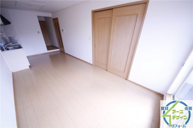 メゾンオアシスの居間・リビング|※類似写真