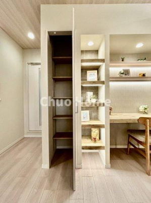 【収納】 | 木場サニータウン | リビング内のDEN横の収納スペース