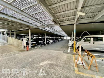 【駐車場】 | 木場サニータウン | 【敷地内駐車場】最新の空き状況や費用などの詳細は担当スタッフまでお問い合わせください。