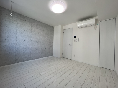 【その他】 | CRYSTAL STAGE