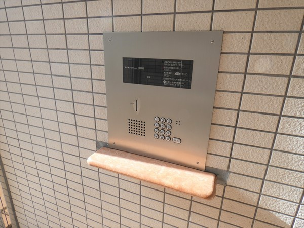 カーサ・エスパシオのエントランス|オートロック