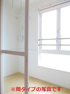 【バルコニー】 | ルミナーレ牛島Ａ