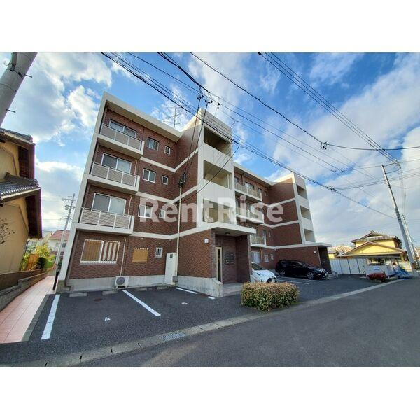 エデンIIのエントランス