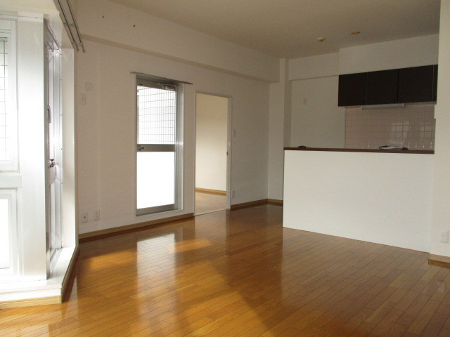 ラポール2の居間・リビング