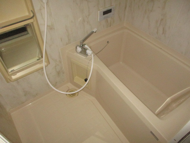 ラポール2の浴室