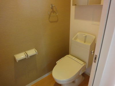 【トイレ】 | マルベリーガーデン | シャワー付トイレ