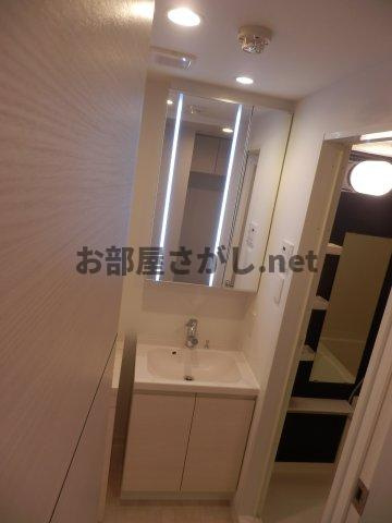 ユリカロゼAZ西台の洗面所