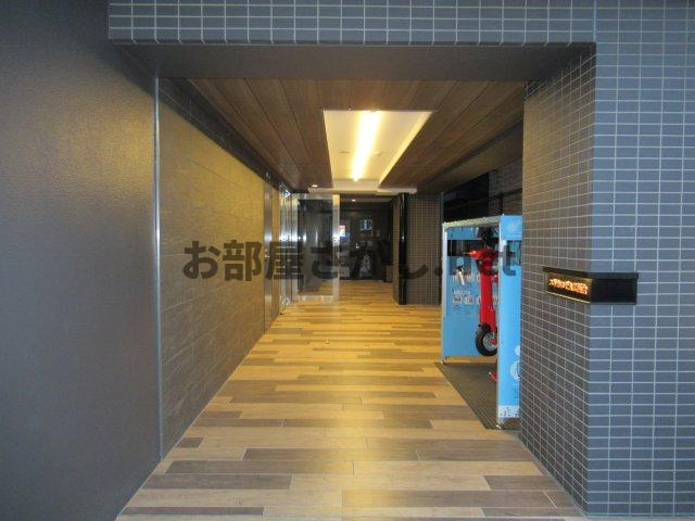 ユリカロゼAZ西台のエントランス