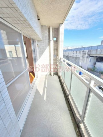 レグルスクレールのバルコニー|お洗濯にも便利なバルコニー付き