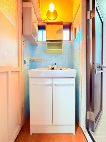 星が丘2丁目戸建の洗面所