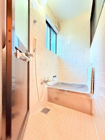 星が丘2丁目戸建の浴室