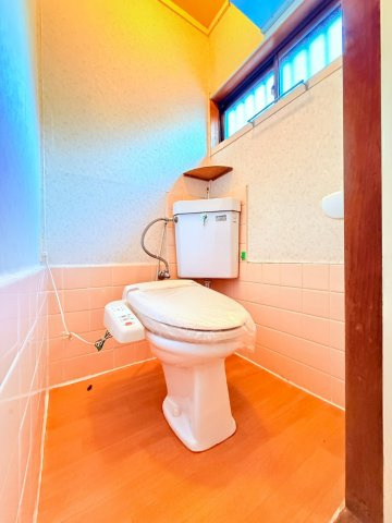 星が丘2丁目戸建のトイレ