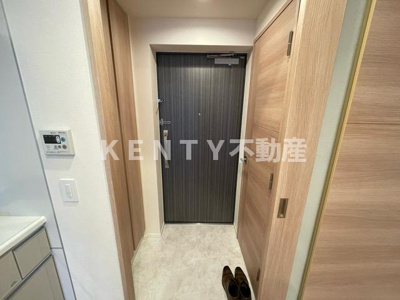 【玄関】 | テラス大鳥居エアーズ | 明るい玄関です