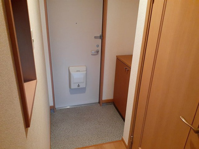 【玄関】 | レーゲンボーゲン大美野