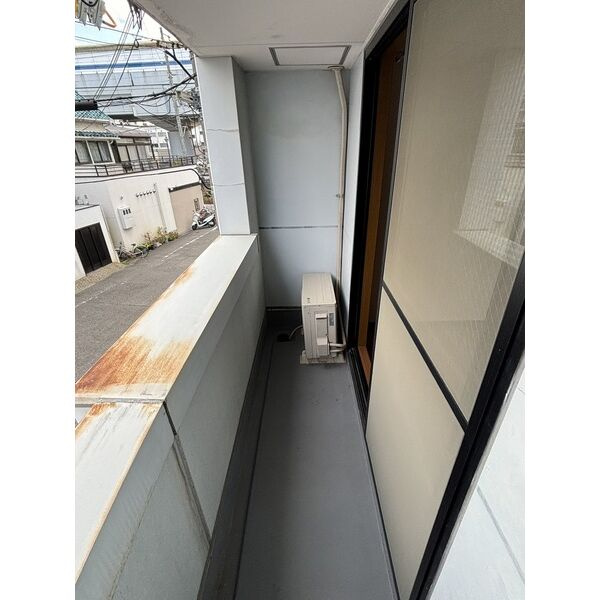 クイーンライフ鳴尾のバルコニー