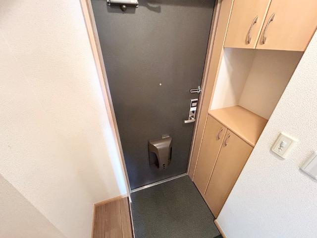 【玄関】 | LEGACY学園前 | 玄関