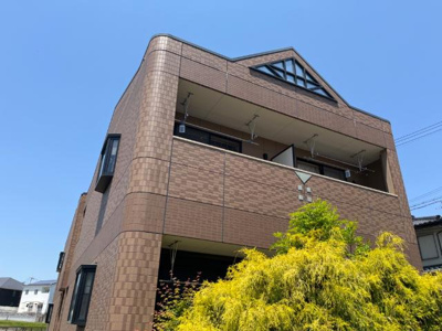 【外観】 | LEGACY学園前 | 外観写真（昼）