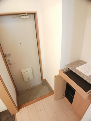 【玄関】 | サンライト鈴川