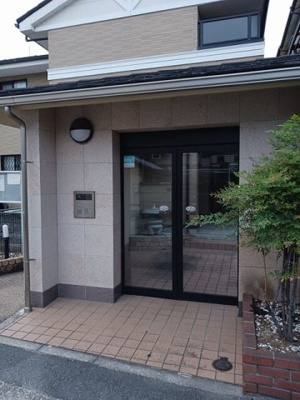 【エントランス】 | サンライト鈴川