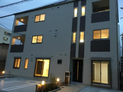 【外観】 | Ｐａｌａｃｉｏ西院 | 外観写真（夜）