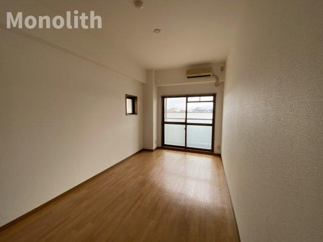 ファーストパレスの居間・リビング