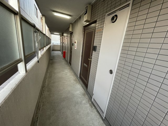 グランデュールアサノのロビー