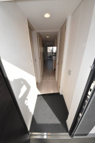 スプランディッド難波ウエストの玄関