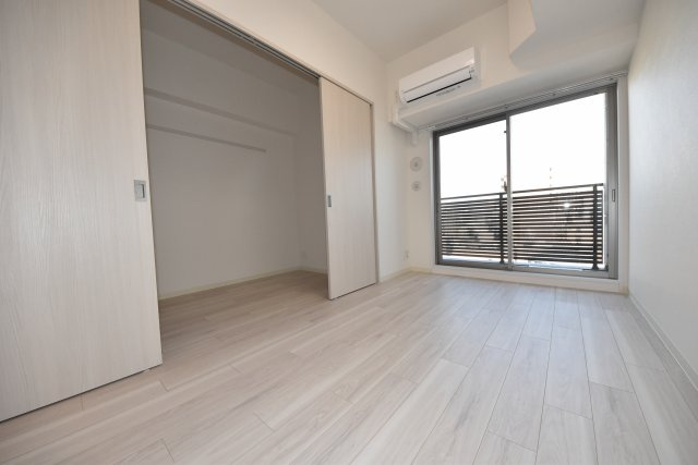 スプランディッド難波ウエストの居間・リビング