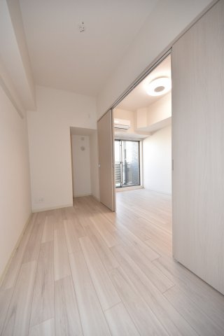 スプランディッド難波ウエストの寝室