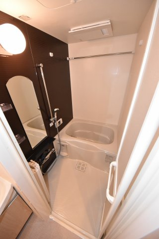 スプランディッド難波ウエストの浴室