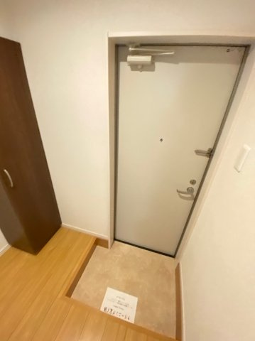 ベイルーム妙蓮寺の玄関