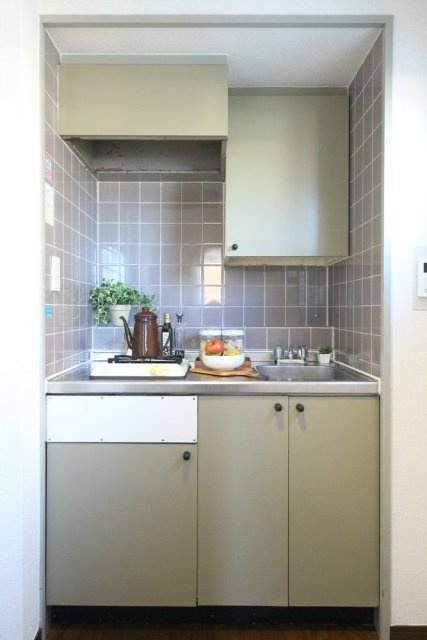 日神パレス生麦のキッチン|家具･小物はイメージです