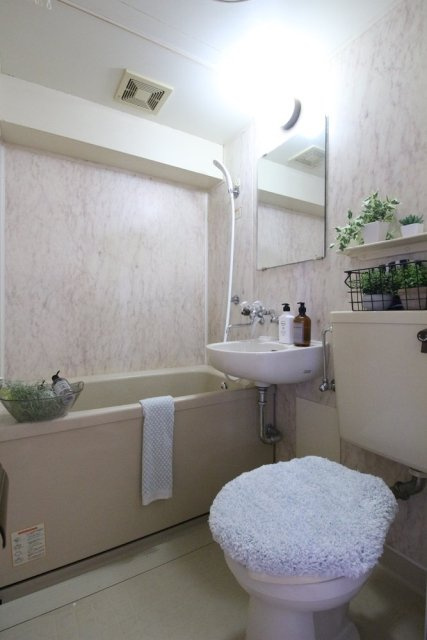 日神パレス生麦の浴室|家具･小物はイメージです