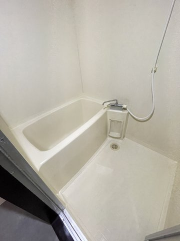 【浴室】 | 落ち着いた空間のお風呂です