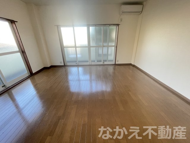 【寝室】 | 使い勝手のいい寝室です