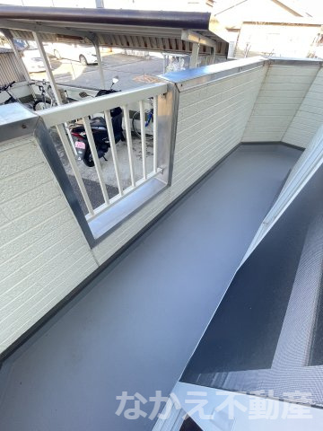 【バルコニー】 | 暖かな日差しのふりそそぐバルコニー