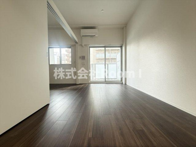 【居間・リビング】 | セレニテフラン谷町四丁目アリエ | ゆったりとしたリビングです