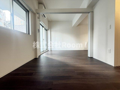 【居間・リビング】 | セレニテフラン谷町四丁目アリエ | 居間です