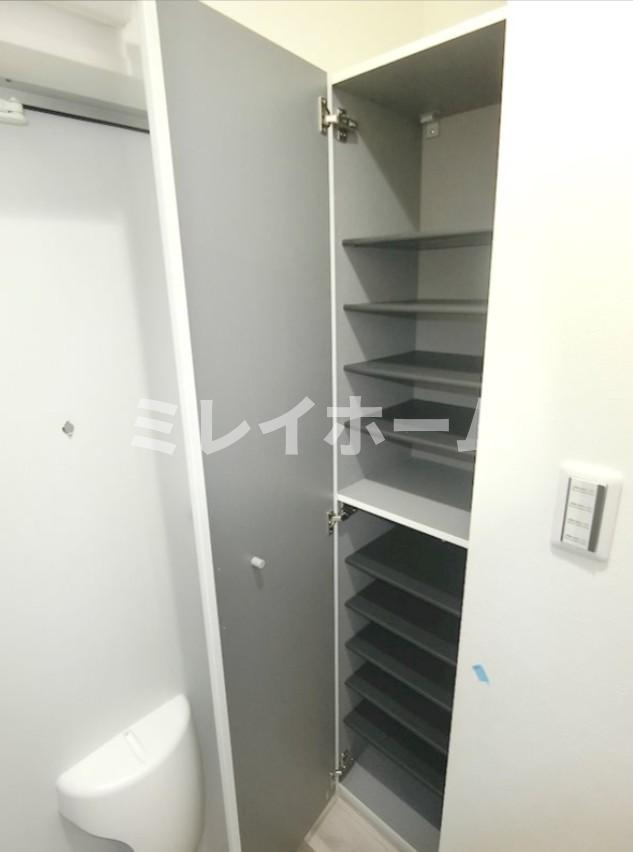 ハーミットクラブハウスノールノールの玄関