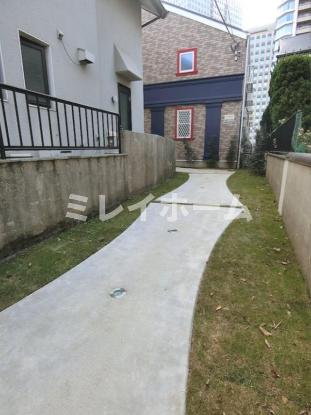 ハーミットクラブハウスノールノールのエントランス