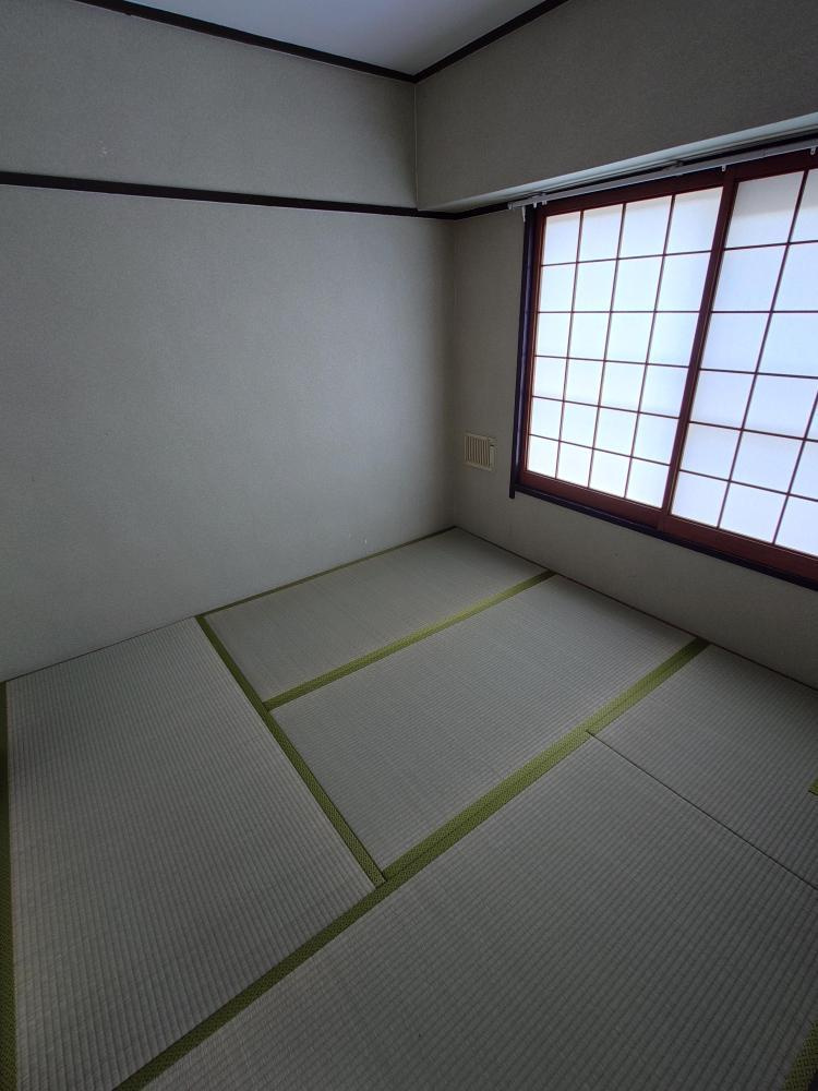 長峰ビルの和室