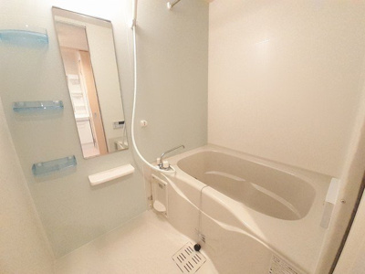 【浴室】 | ピアチェーレⅢ | お風呂で日々の疲れを落としましょう