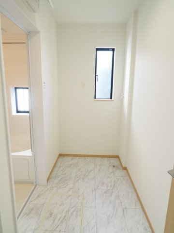 【ランドリースペース】 | ハートフルタウン　野田町七丁目　B号棟 | ★内覧予約で新米2kg★