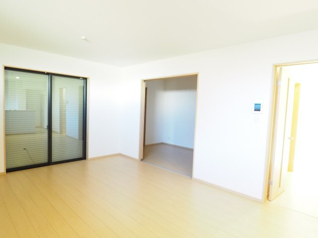 【居間・リビング】 | ハートフルタウン　野田町七丁目　B号棟 | ★内覧予約で新米2kg★