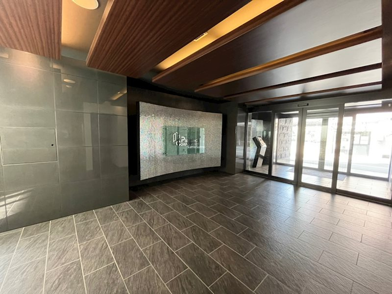 プレサンス松屋町駅前デュオのエントランス