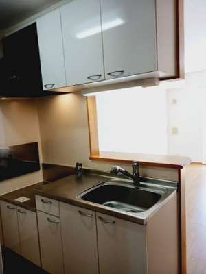 【キッチン】 | メゾネット・アンジュ弐番館 | きれいなキッチンです
