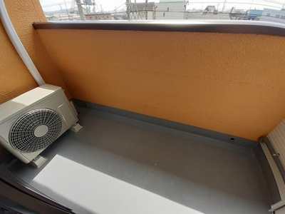 【バルコニー】 | 瑠璃玻璃ハウス | 暖かな日差しのふりそそぐバルコニー