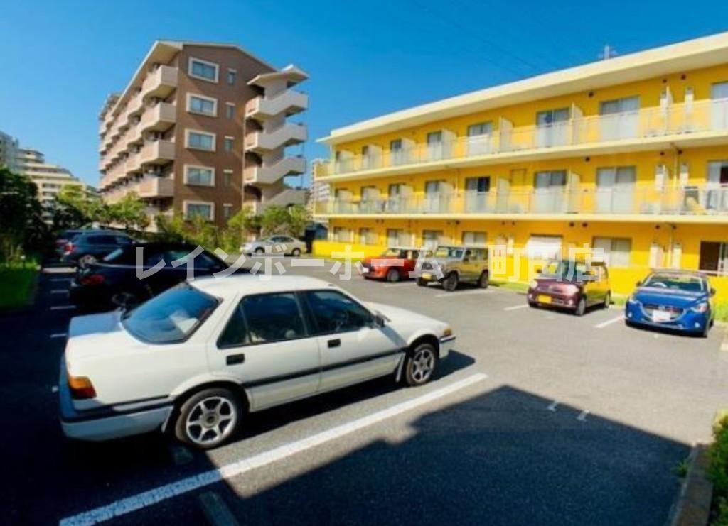 マンションホワイトホース※初期費用分割あと払いサービス利用可能物件の駐車場