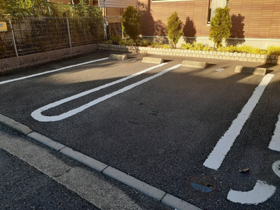 【駐車場】 | グレイス・アズーリ | 駐車スペースもあります